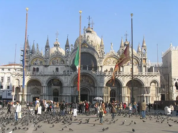 Plaza-de-San-Marcos-Venecia