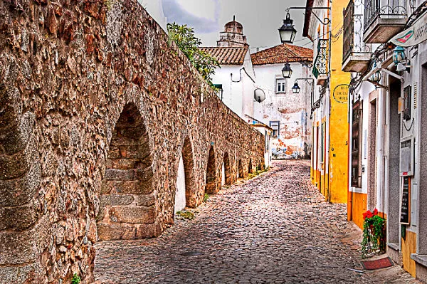 evora